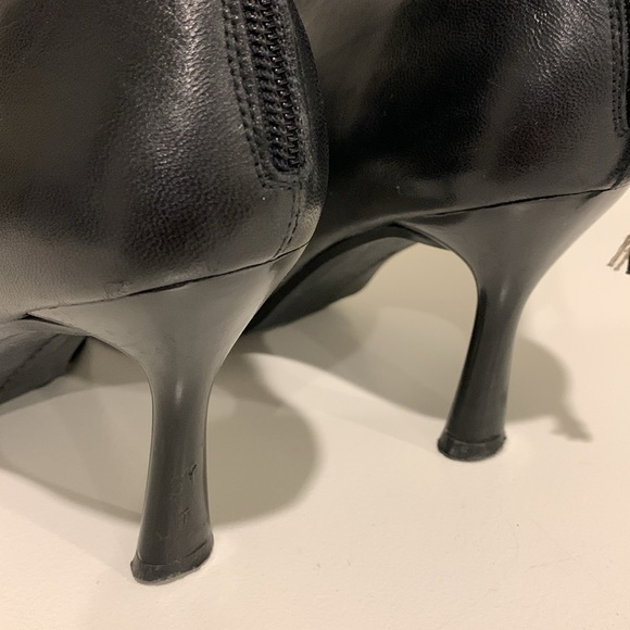 Stuart Weitzman ankle booties - Picture 4 of 8
